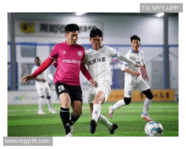 岐阜足球队迎战松本山，争夺关键积分展开激烈对决