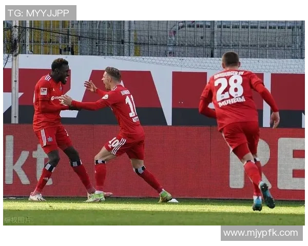 丹麦与瑞典友谊赛激战正酣球迷期待精彩对决与精彩进球 丹麦与瑞典友谊赛激战正酣球迷期待精彩对决与精彩进球