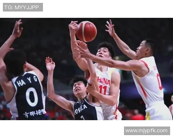 中国男篮对决西班牙队B组激战即将上演球迷期待精彩表现